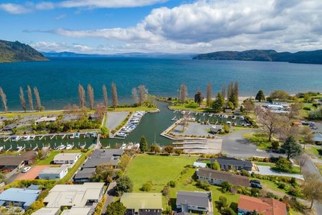Photo of property in 44 Marina Terrace, Kinloch, Taupo, 3377