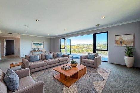 Photo of property in 27 Sandybrow, Churton Park, Wellington, 6037