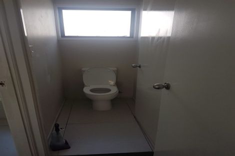 Photo of property in 14 Southview Place, Wattle Downs, Auckland, 2102