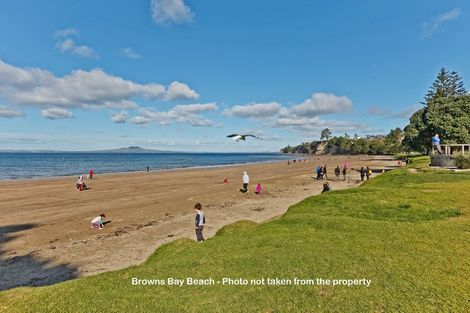 Photo of property in 9/1 Glen Road, Browns Bay, Auckland, 0630