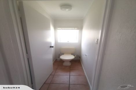 Photo of property in 5 Cockayne Crescent, Sunnynook, Auckland, 0620