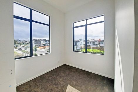 Photo of property in 1 Skua Road, Hobsonville, Auckland, 0616