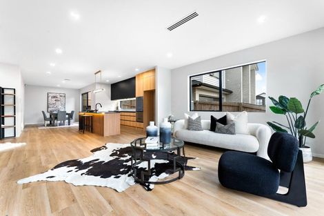 Photo of property in 6 La Bella Road, Hobsonville, Auckland, 0616