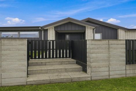 Photo of property in 6 Salers Lane, Papamoa, 3118