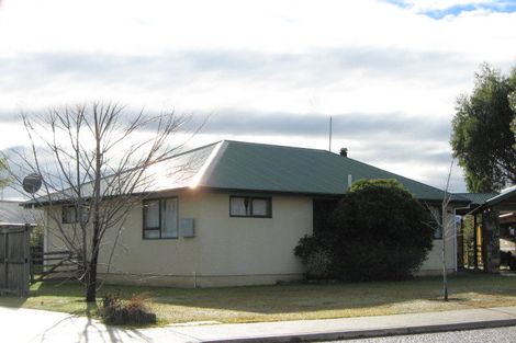 Photo of property in 5 Apollo Place, Wanaka, 9305