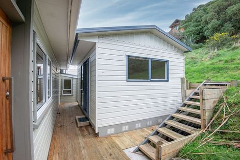 Photo of property in 33 Queen Street, Brighton, Dunedin, 9035