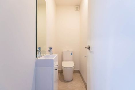 Photo of property in 14 Korama Lane, New Lynn, Auckland, 0600