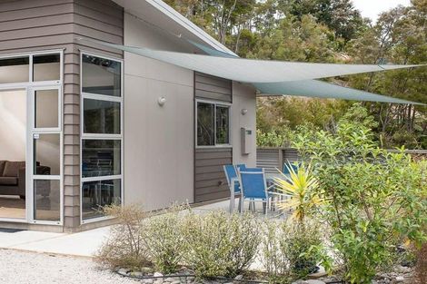 Photo of property in 84 Martin Farm Road, Kaiteriteri, Motueka, 7197