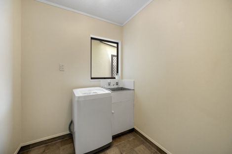 Photo of property in 2/386 Gloucester Street, Taradale, Napier, 4112