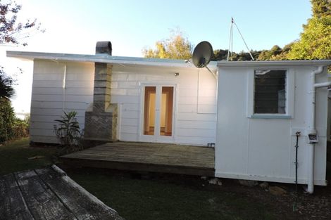 Photo of property in 9 Adams Road, Thornton Bay, Thames, 3575