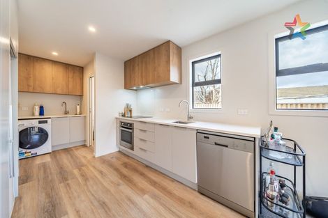 Photo of property in 5/240 Stokes Valley Road, Stokes Valley, Lower Hutt, 5019