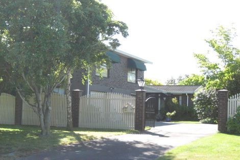 Photo of property in 32 Lavandula Crescent, Burnside, Christchurch, 8042