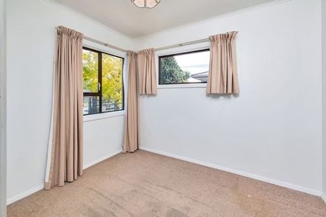 Photo of property in 30 Sutton Crescent, Papakura, 2110