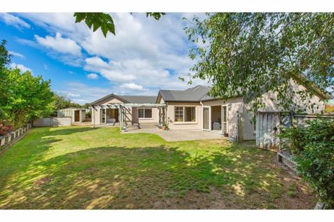 Photo of property in 18 Roderick Place, Rototuna, Hamilton, 3210