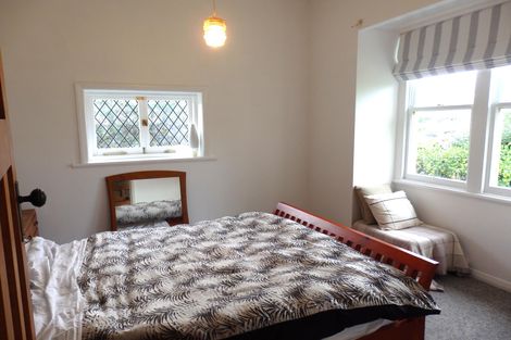 Photo of property in 16 Queen Street, Cambridge, 3434