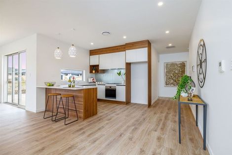 Photo of property in 23 Mcindoe Road, Kumeu, 0810