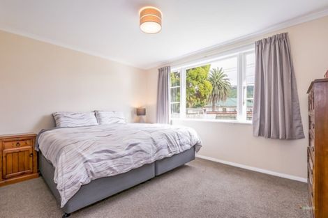 Photo of property in 22 Hyde Street, Wainuiomata, Lower Hutt, 5014