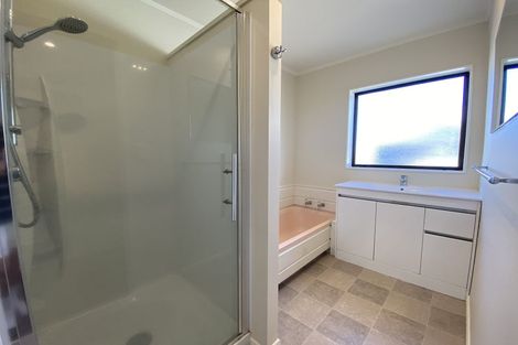 Photo of property in 327a Oceanbeach Road, Mount Maunganui, 3116