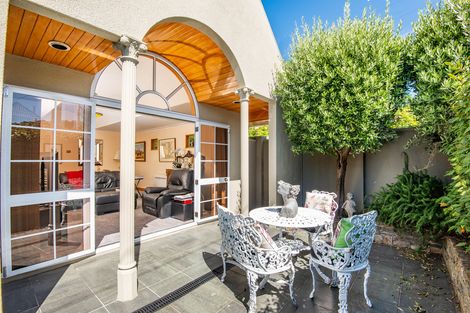 Photo of property in 28 Ings Avenue, Saint Clair, Dunedin, 9012