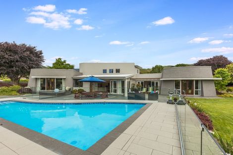 Photo of property in 10 Sunny Glen, Waikanae, 5036