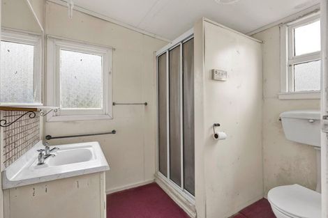 Photo of property in 18 Cornwall Street, Patea, 4520