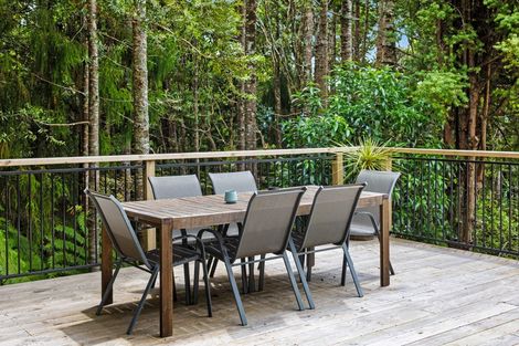 Photo of property in 130 Opanuku Road, Henderson Valley, Auckland, 0612