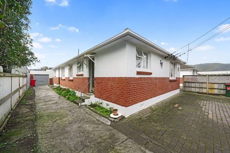 Photo of property in 1b Bush Grove, Trentham, Upper Hutt, 5018