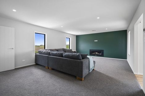 Photo of property in 539 Cemetery Road, Sanson, Palmerston North, 4479