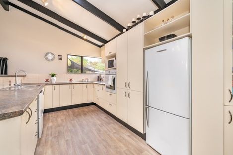 Photo of property in 32b Shanly Street, Brown Owl, Upper Hutt, 5018