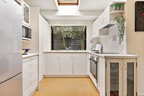 Photo of property in 3 Fielding Crescent, Farm Cove, Auckland, 2012