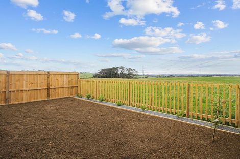 Photo of property in 68 Puwha Street, Massey, Auckland, 0614