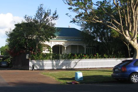 Photo of property in 243 Jervois Road, Herne Bay, Auckland, 1011