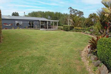 Photo of property in 1104 Oneriri Road, Kaiwaka, 0573