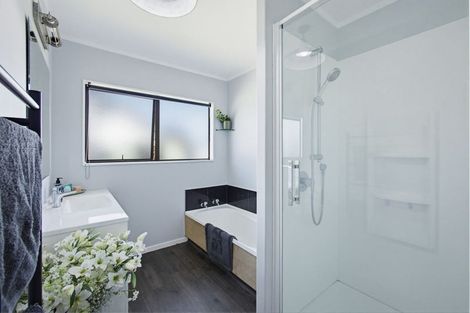 Photo of property in 6 Alan Styles Place, Greenmeadows, Napier, 4112