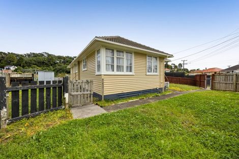 Photo of property in 61 Parsons Street, Frankleigh Park, New Plymouth, 4310