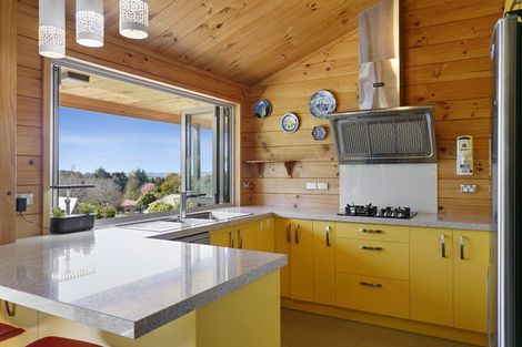 Photo of property in 18 Glen Mohr, Acacia Bay, Taupo, 3385