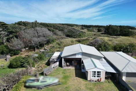 Photo of property in 14 Mack Street, Foxton Beach, Foxton, 4815