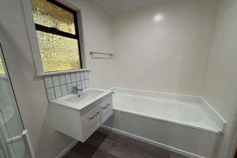 Photo of property in 8 Kuaka Place, Castlecliff, Whanganui, 4501