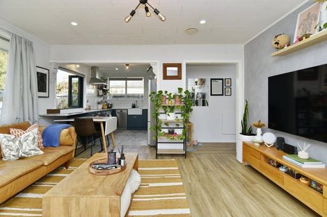 Photo of property in 2/144 Main North Road, Papanui, Christchurch, 8052