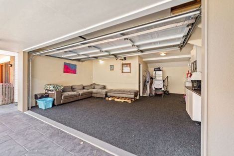 Photo of property in 50c Maunganui Road, Mount Maunganui, 3116