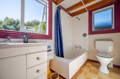 Photo of property in 25 Seaview Lane, Wainui, French Farm, 7582