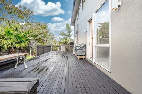 Photo of property in 7 Kinmont Rise, East Tamaki Heights, Auckland, 2016