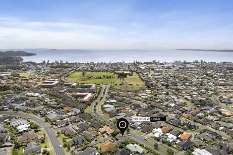 Photo of property in 59 Grovenor Drive, Orewa, 0931