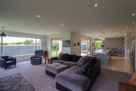 Photo of property in 63 Hunter Hills Drive, Gleniti, Timaru, 7910