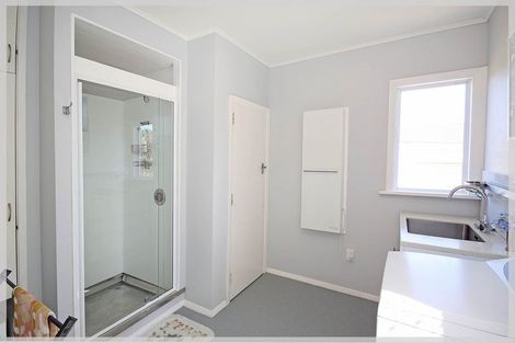 Photo of property in 69b Mako Mako Road, Levin, 5510