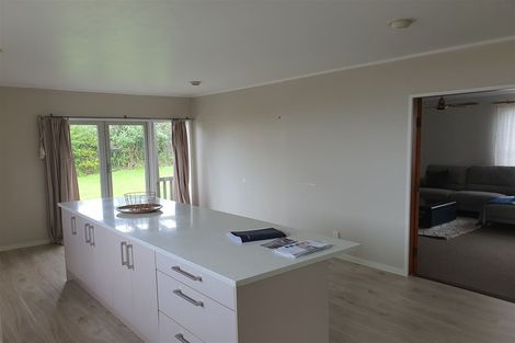 Photo of property in 17 Bodi Place, Te Atatu South, Auckland, 0610