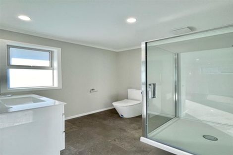 Photo of property in 22 Fenwick Crescent, Wallaceville, Upper Hutt, 5018