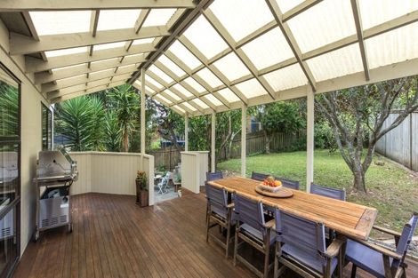 Photo of property in 14 Woodhouse Place, West Harbour, Auckland, 0618