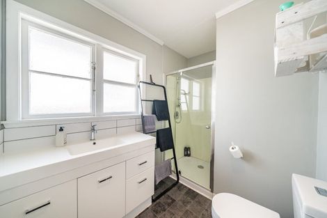 Photo of property in 63 Ward Street, Wallaceville, Upper Hutt, 5018