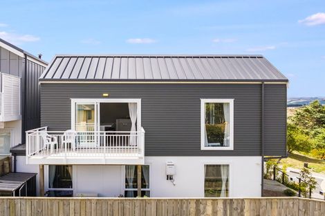 Photo of property in 47 Cleat Street, Whitby, Porirua, 5024